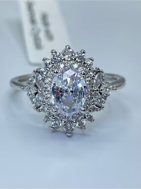 Swarovski Crystal Elements White Crystal Oval Halo Ring Art Deco Sz 9